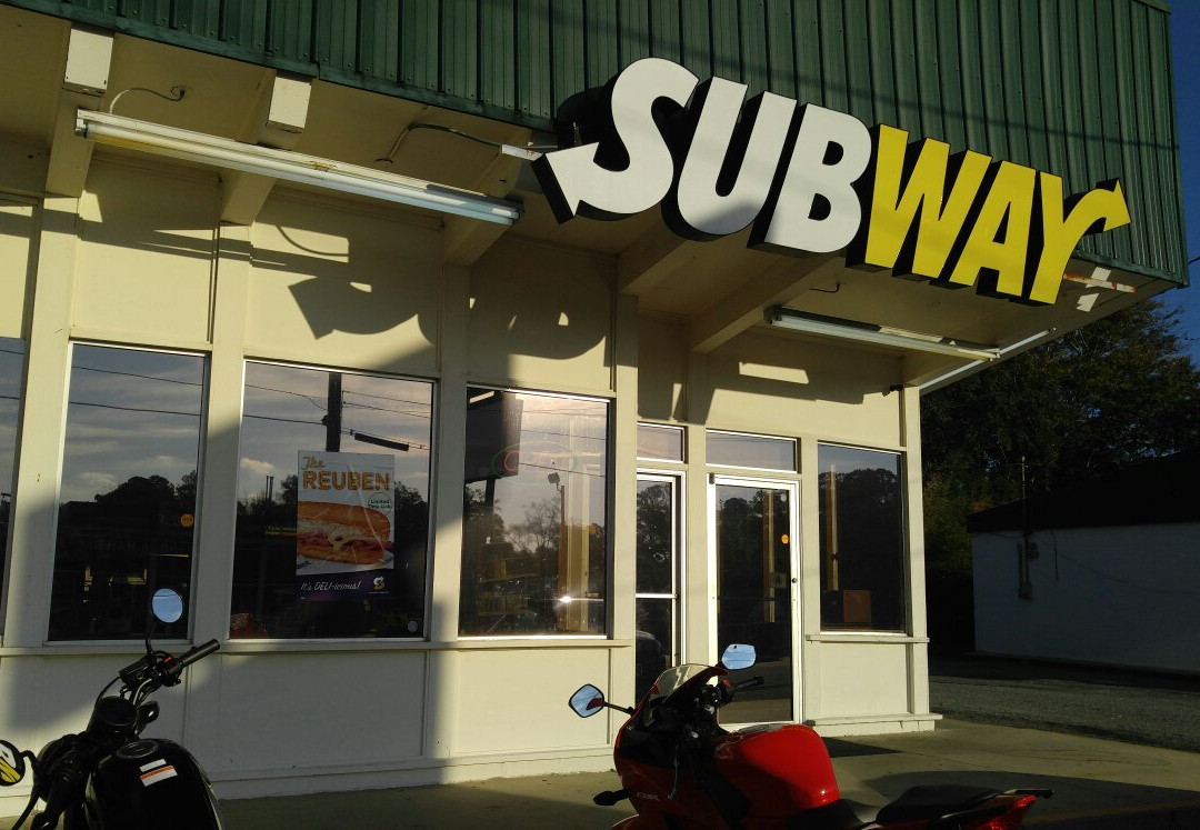 Claxton餐馆和美食-Subway