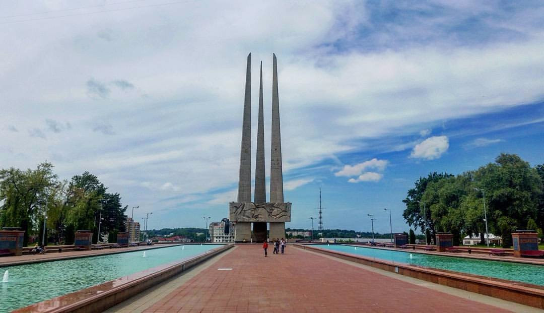 维捷布斯克旅游景点-Memorial Complex Three Bayonets