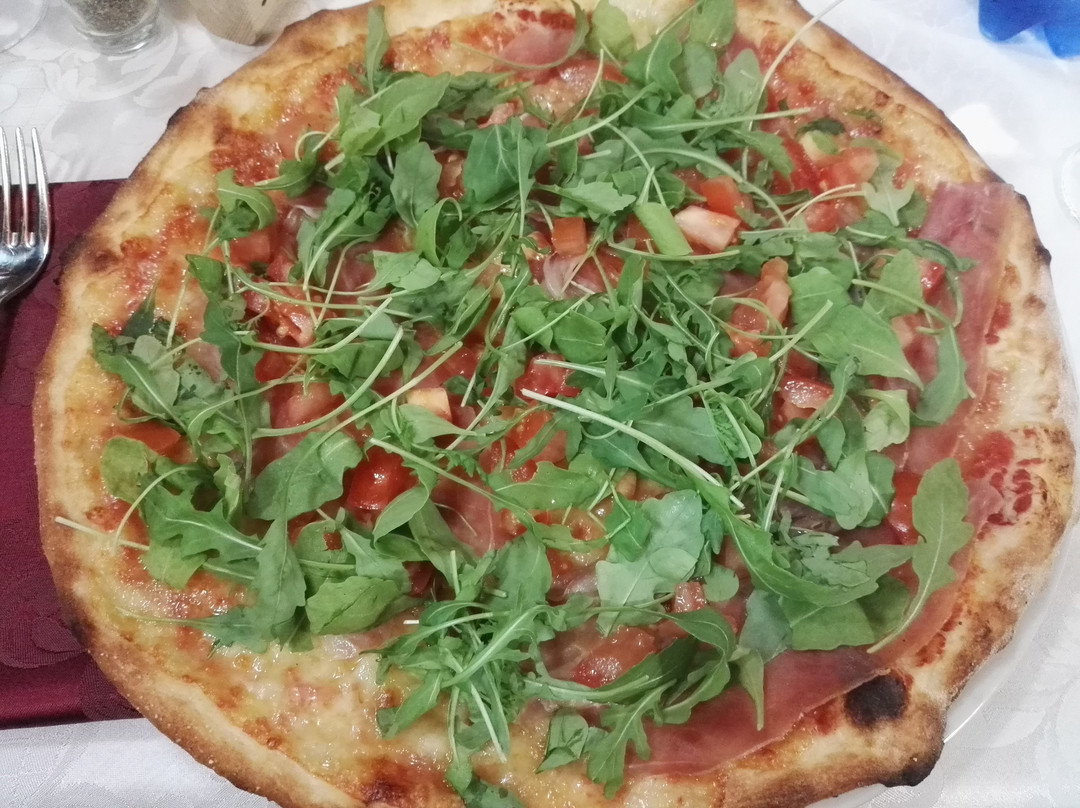 HA CESSATO L'ATTIVITA' NEL 2020 ORA C'E' UN ALTRO RISTORANTE CON INSEGNA DIVERSA
