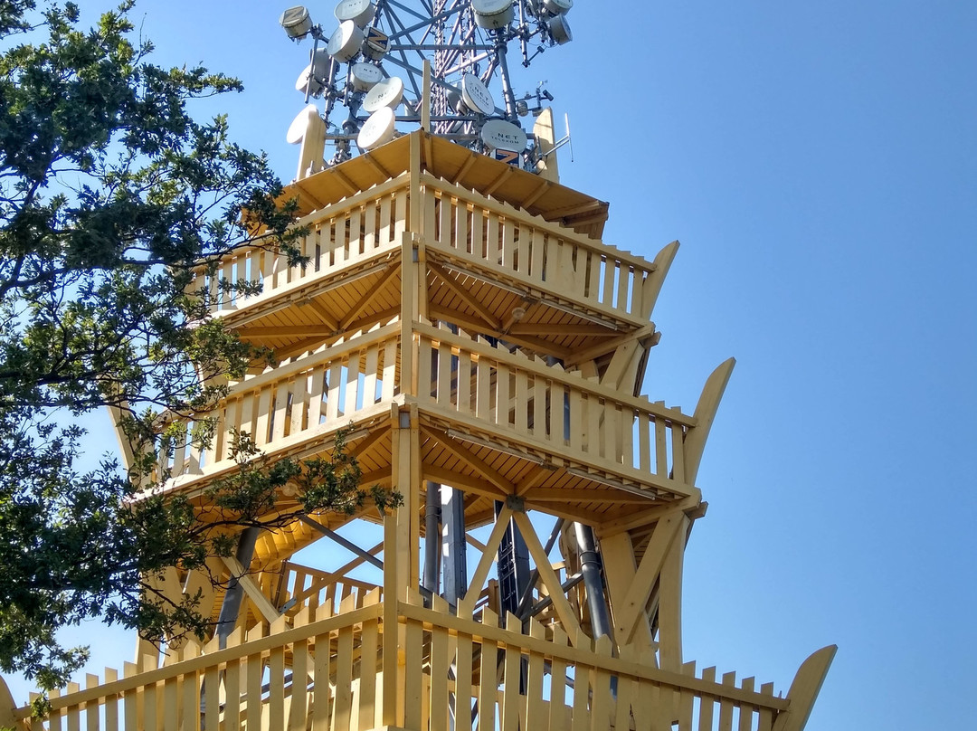 Sipos Mountain Lookout景点图片