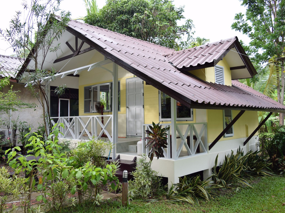 轻松微笑度假村主图