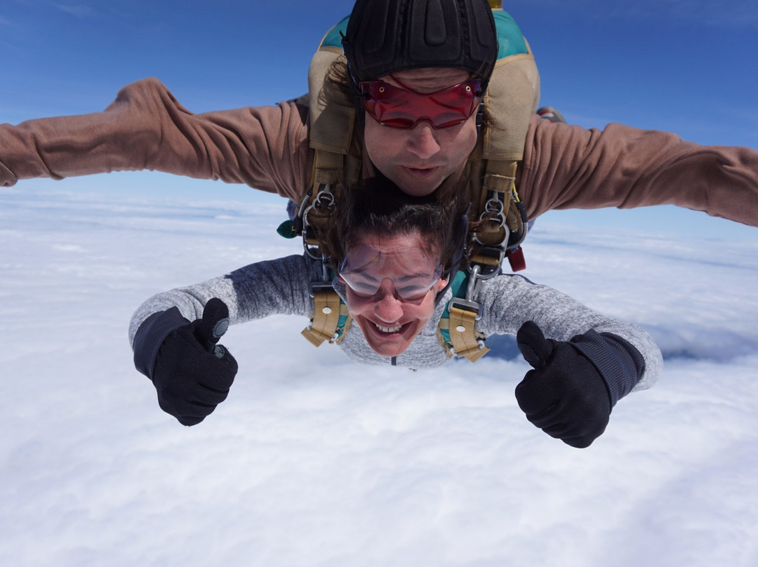 Gege Skydive景点图片