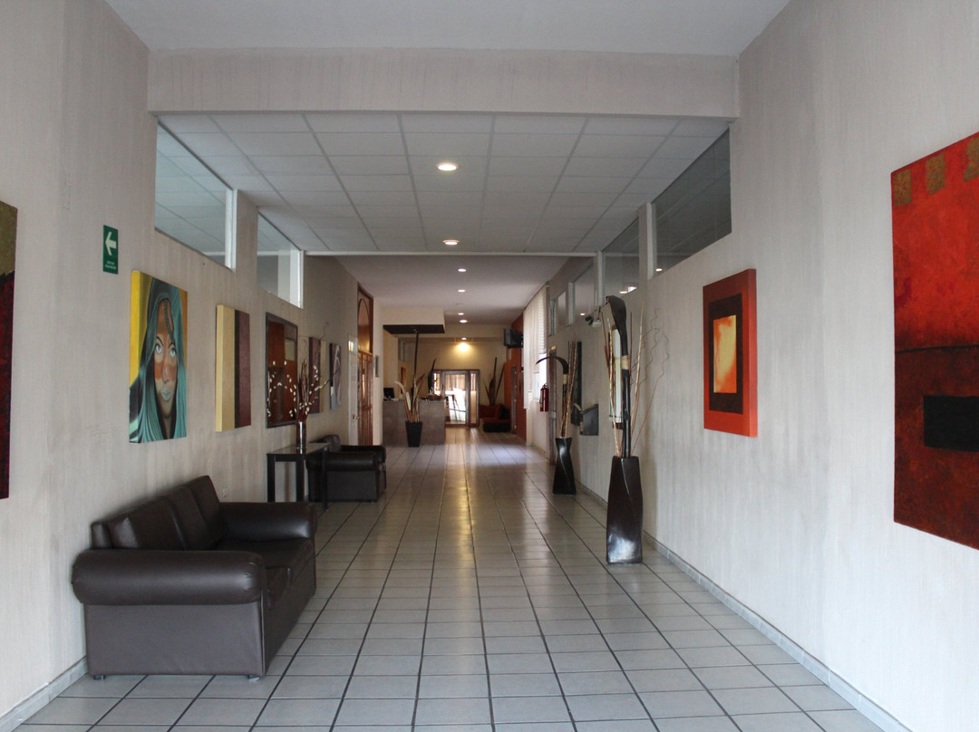 Capital OC Hotel主图