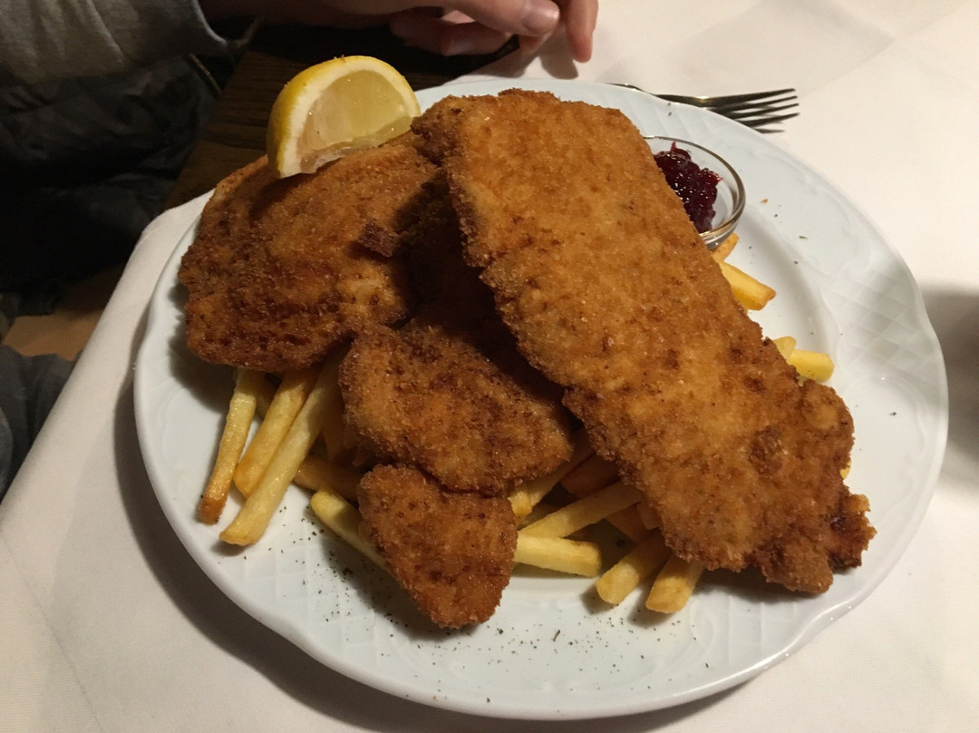 Stams餐馆和美食-Gasthaus Bierwirt