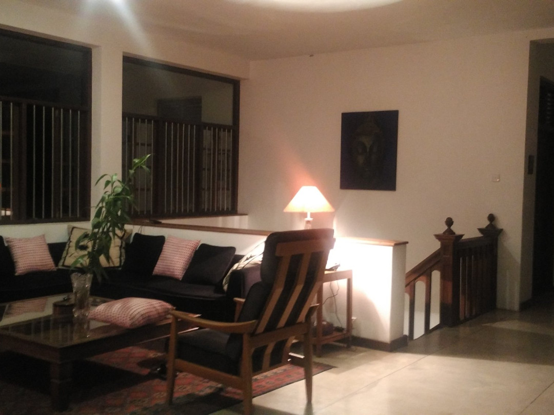 The Mirror Mansion主图