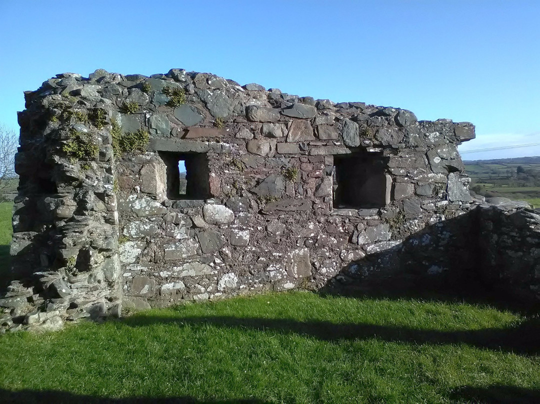 Clough Castle景点图片