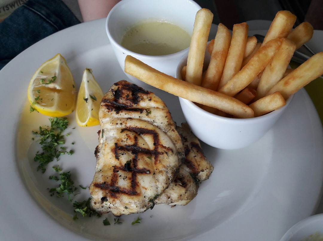 Sunset Cafe & Trattoria Caudan