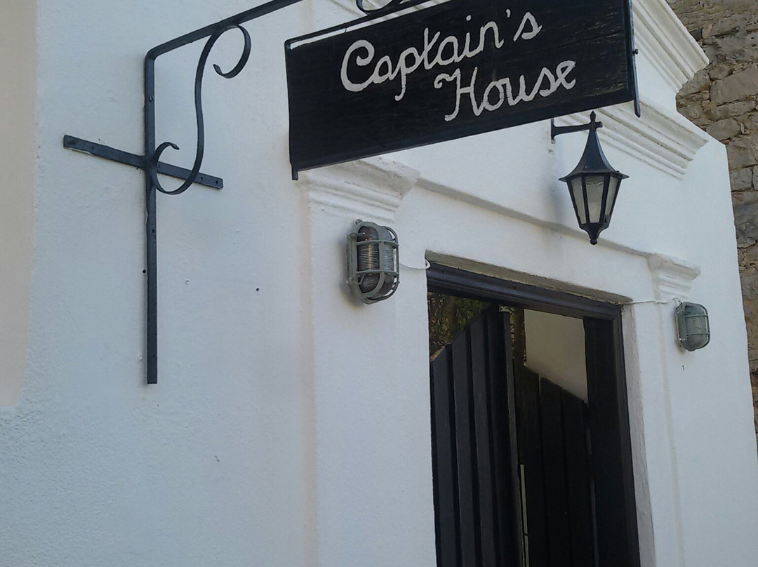 Captain's House Chalki主图