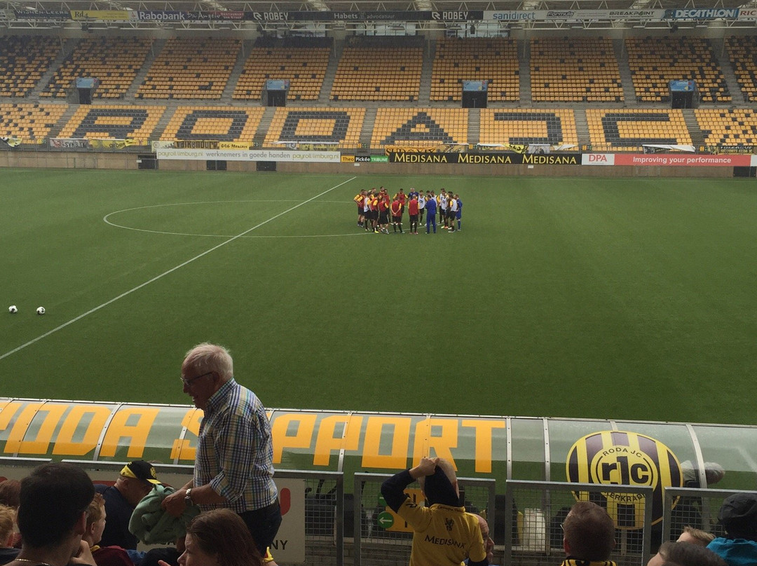 Parkstad Limburg Stadion-科尔克拉德必去景点