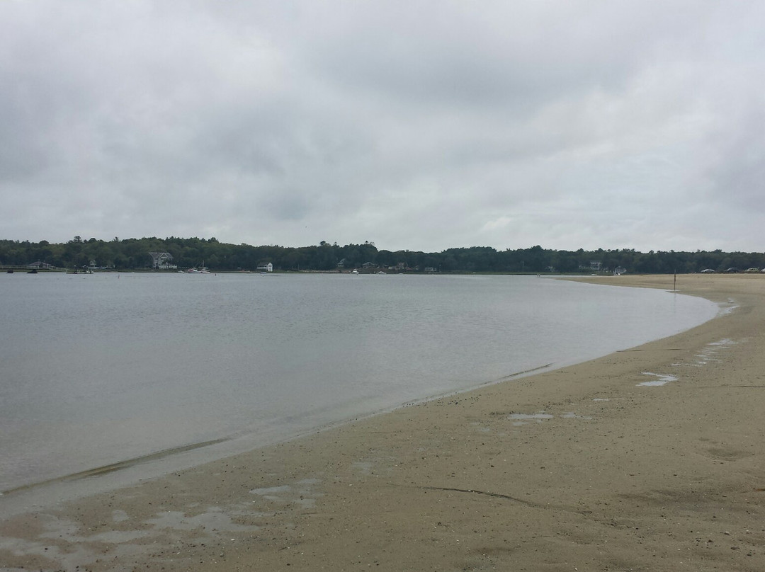 Shell Point Beach景点图片