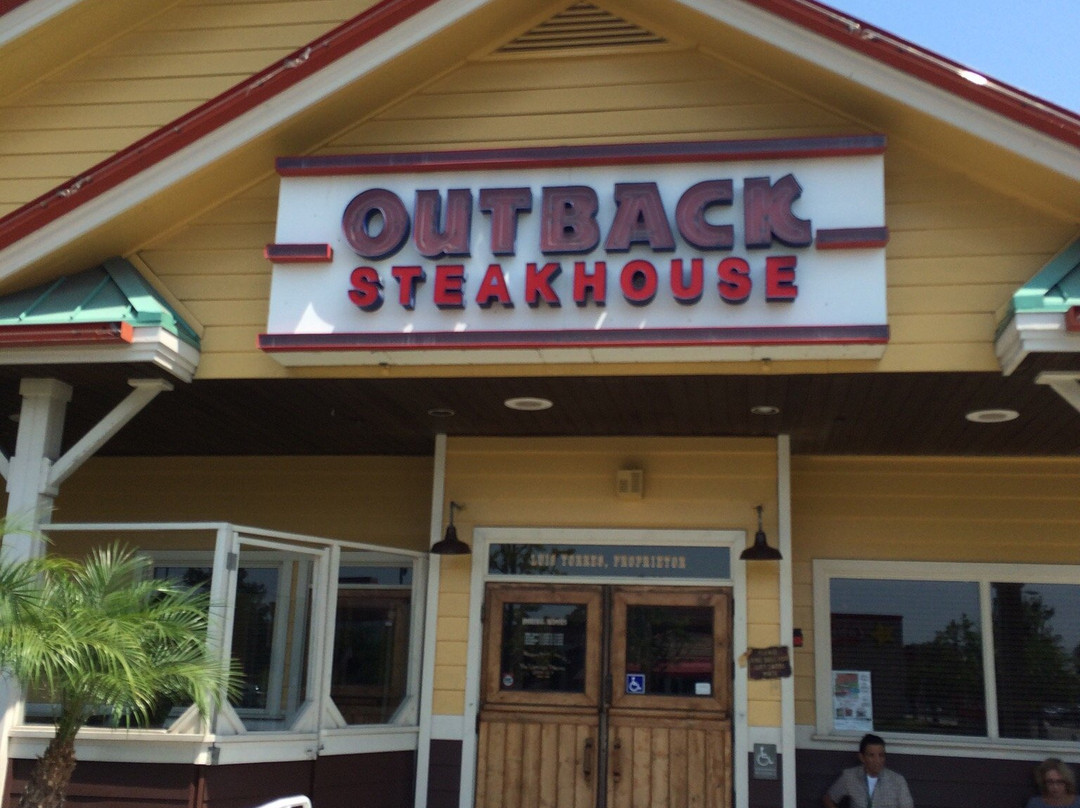莱克伍德餐馆和美食-Outback Steakhouse