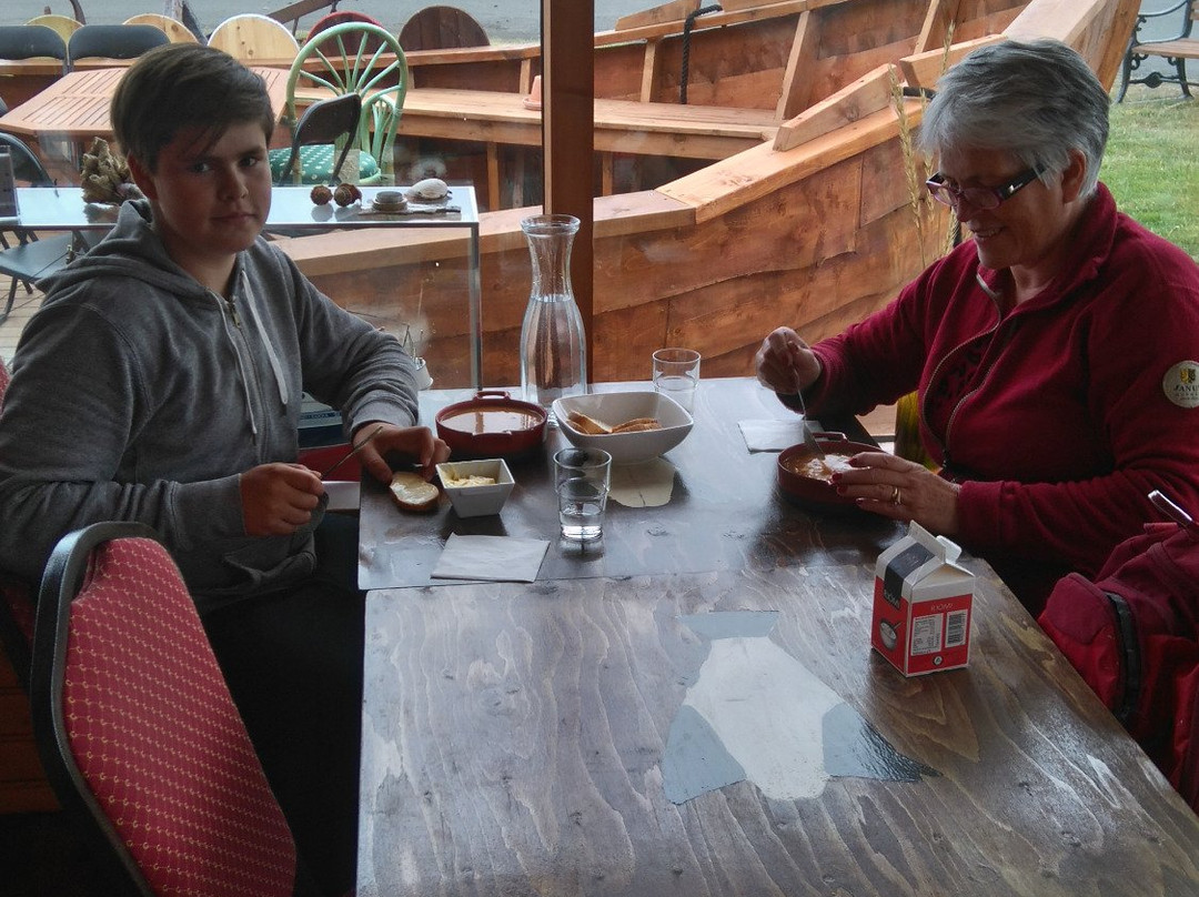 Ektafiskur-Hauganes必去景点