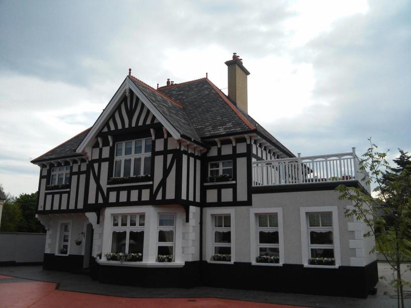 St Columbs House-官方