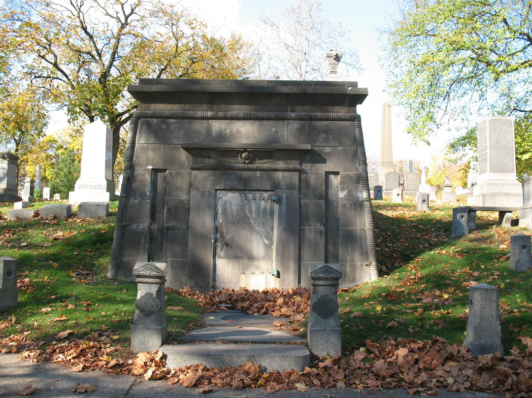 Mount Pleasant Cemetery景点图片