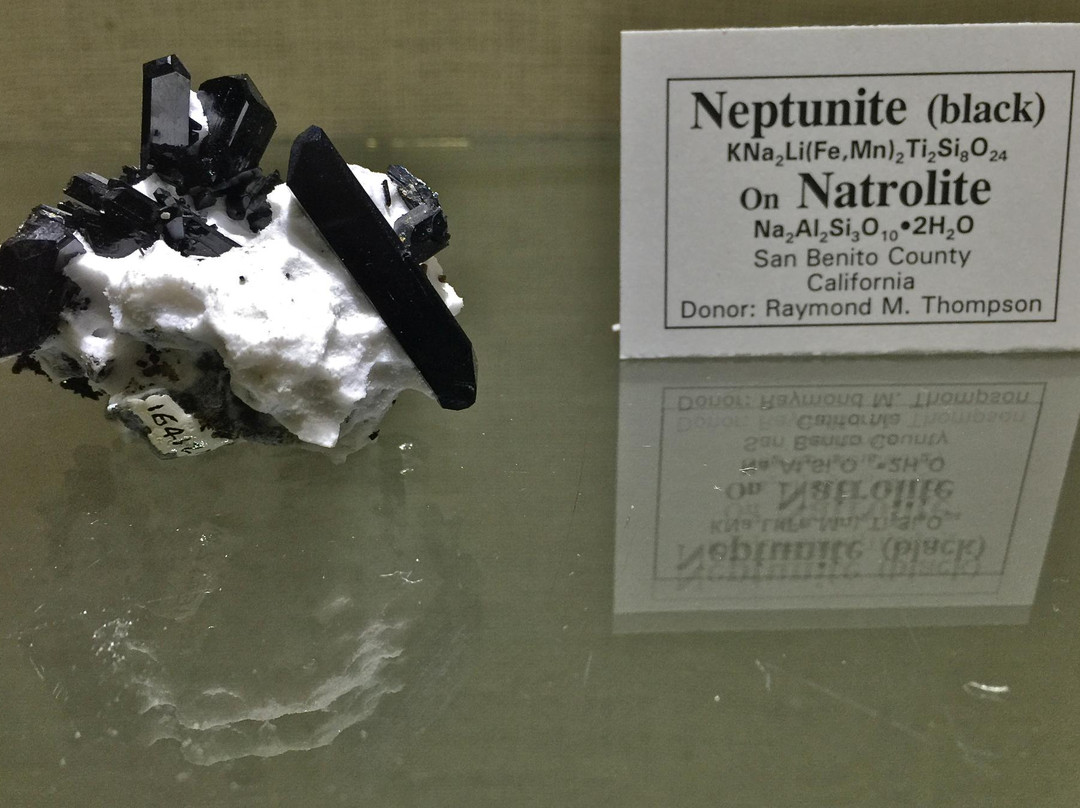 MBMG Mineral Museum-巴特必去景点