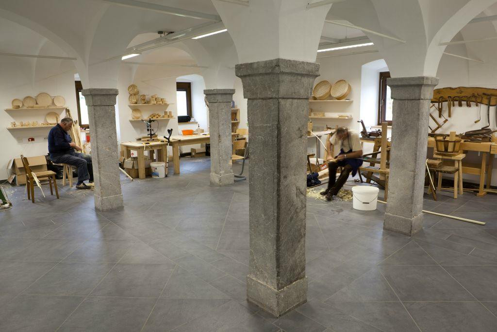 Public Institute Ribnica Handicraft Centre景点图片