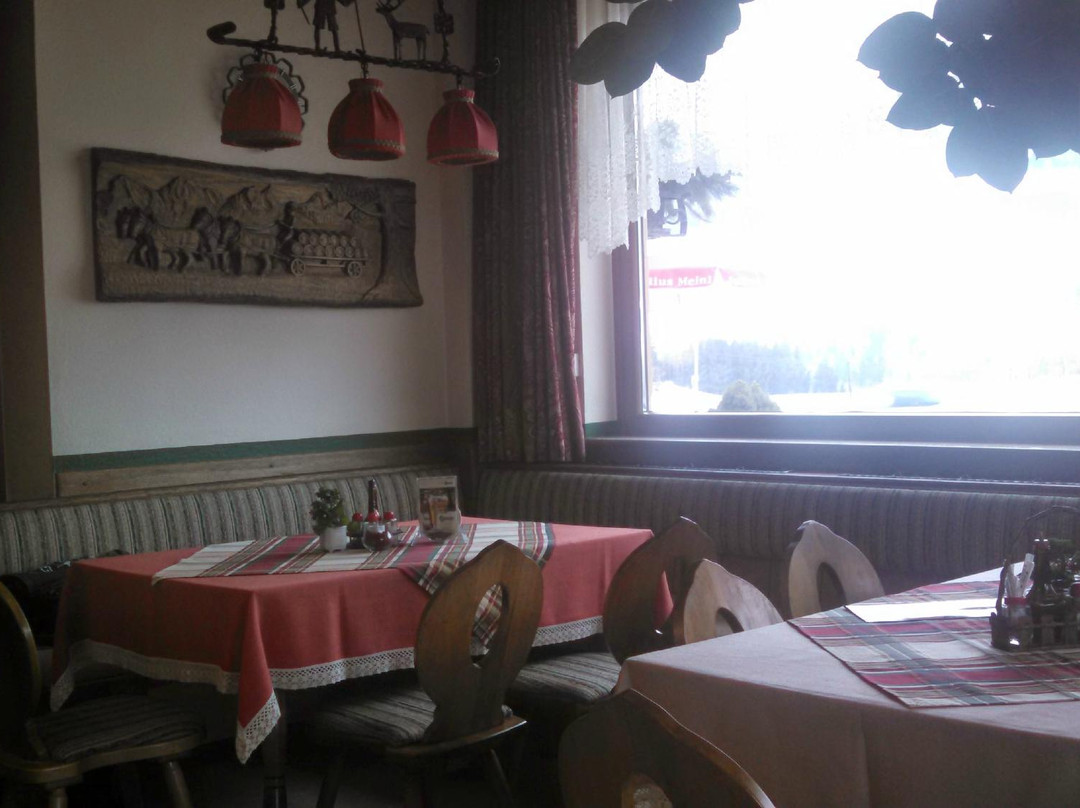 Oeblarn餐馆和美食-Gasthof Bierhausl