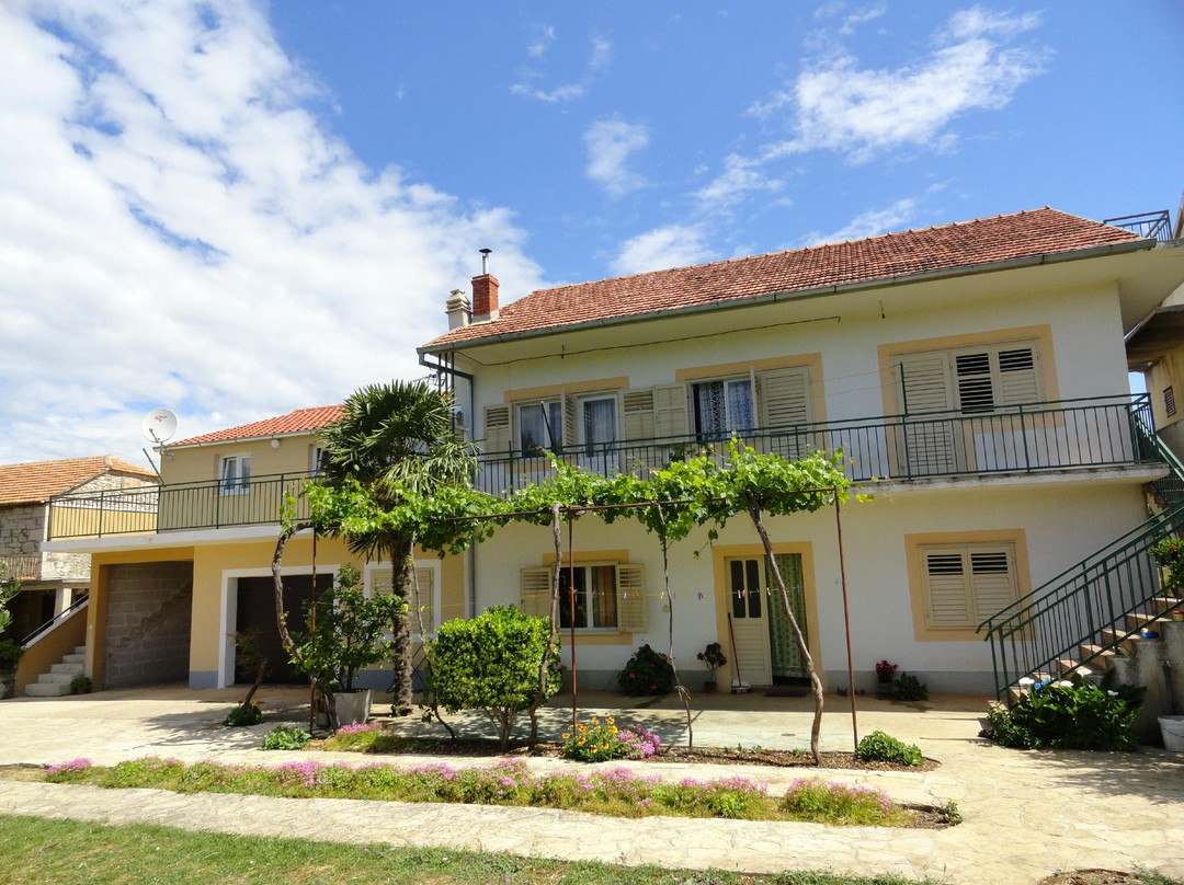 Apartments Brkić, Lozovac Krka NP with Pool