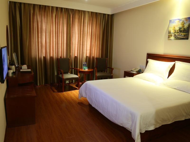 格林豪泰商丘睢县睢州大道北湖商务酒店主图