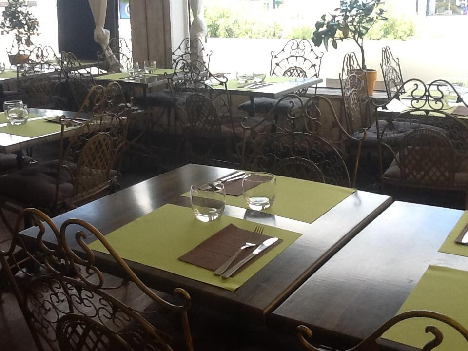 Teyran餐馆和美食-Le rendez vous déjeuner