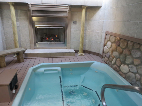 Oasis Hot Tub Gardens-安娜堡必去景点