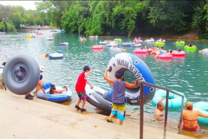 Prince Solms Park-新布朗费尔斯必去景点