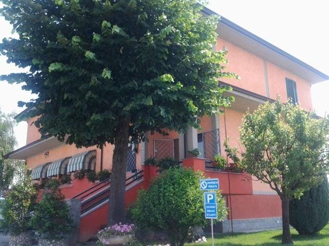 Pieve Porto Morone餐馆和美食-bar trattoria Ca rosa