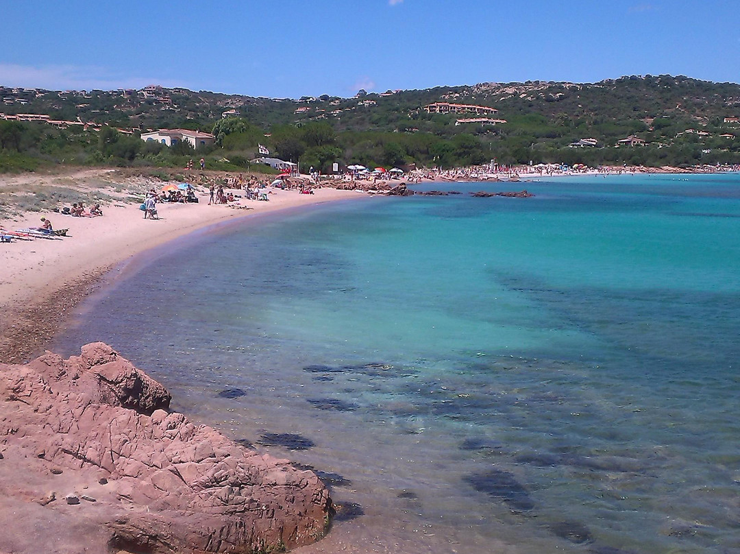 Porto Istana Beach-奥尔比亚必去景点