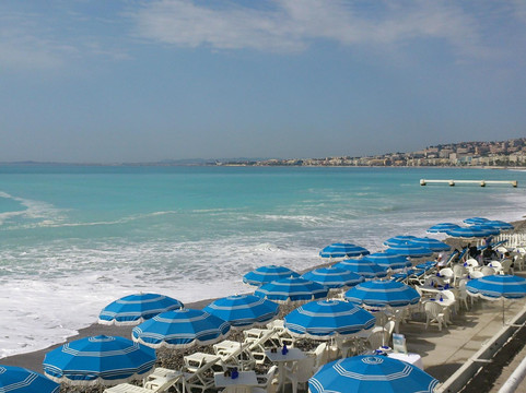 蓝滩-尼斯必去景点