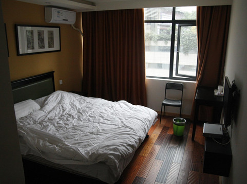 诗迪民宿(解放碑十八梯店)主图