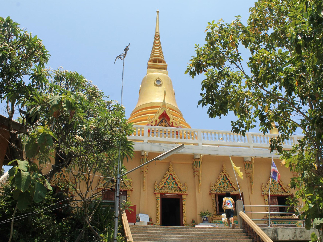 考华鸠克佛寺 -苏梅岛必去景点