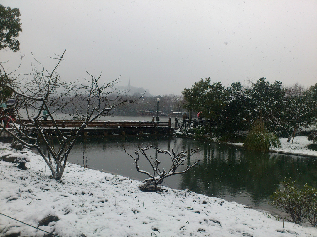 断桥残雪-杭州市必去景点