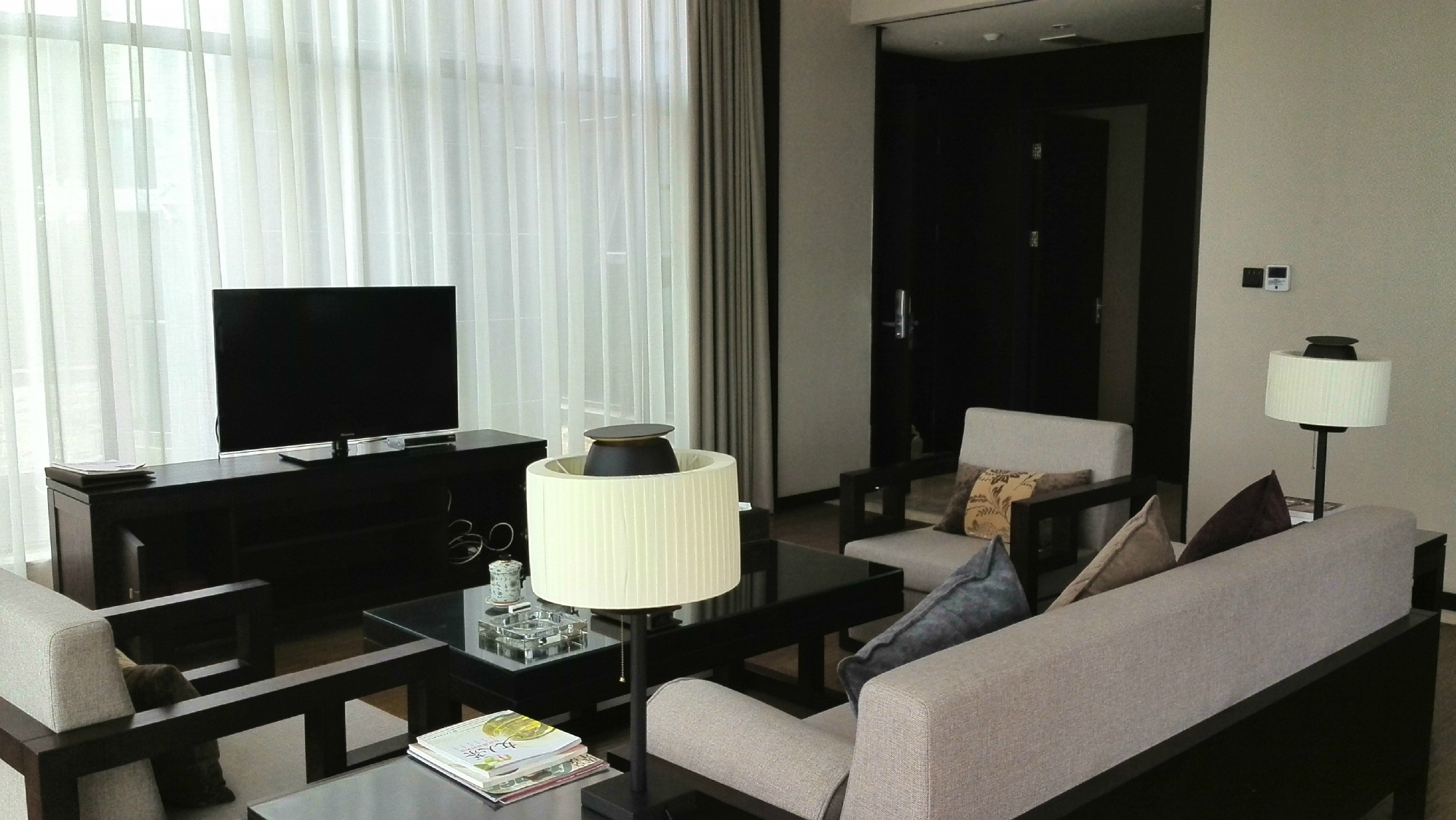 瞿上园酒店-客卧