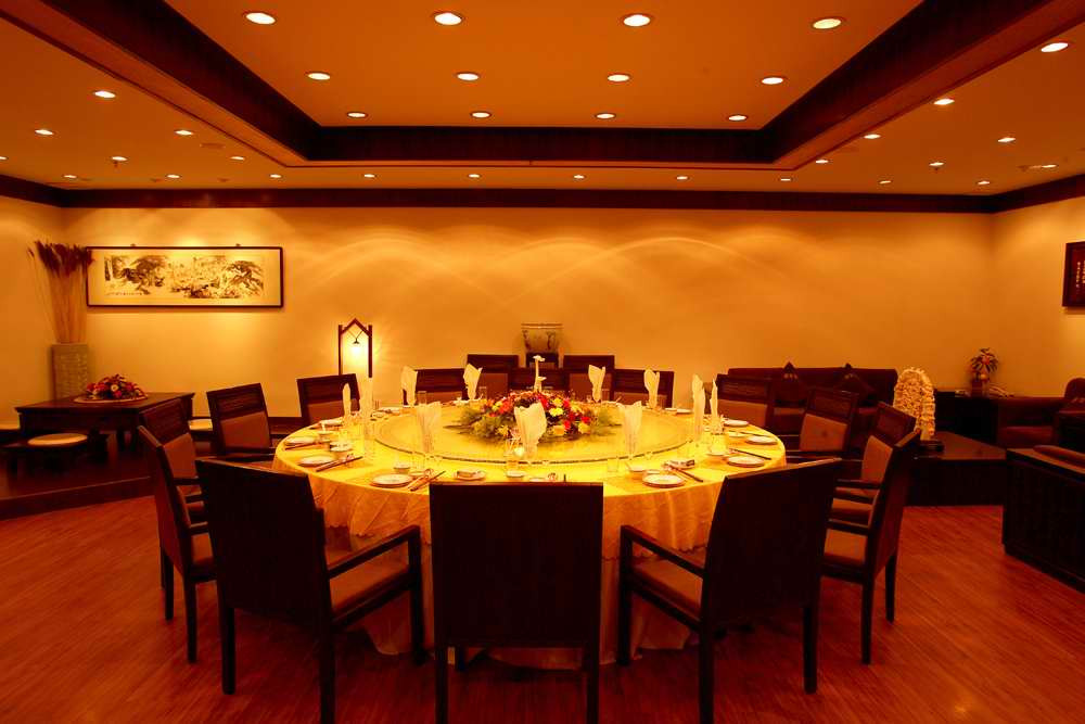 焦作亿万饭店主图