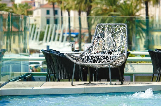 Inbox Day and Night Bar-斯普利特必去景点