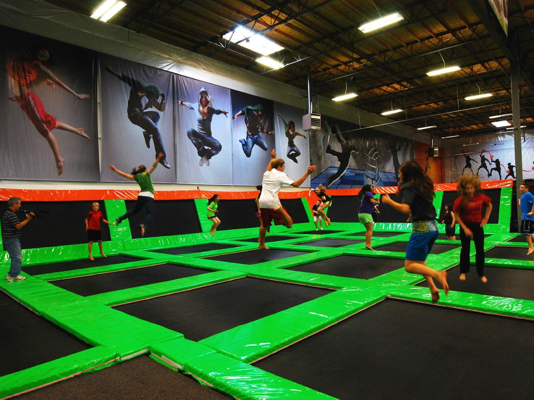 Elevated Sportz Trampoline Park and Event Center-博塞尔必去景点