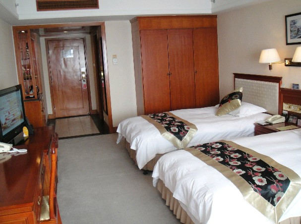 宝盛大酒店主图