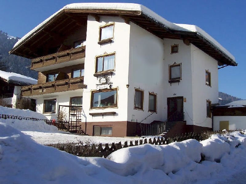 The Apsley Ski Lodge