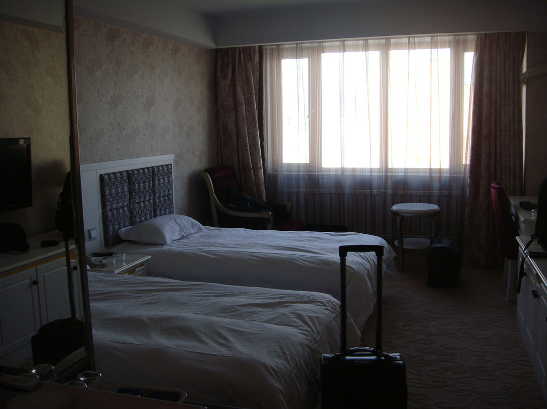 维多利亚酒店主图