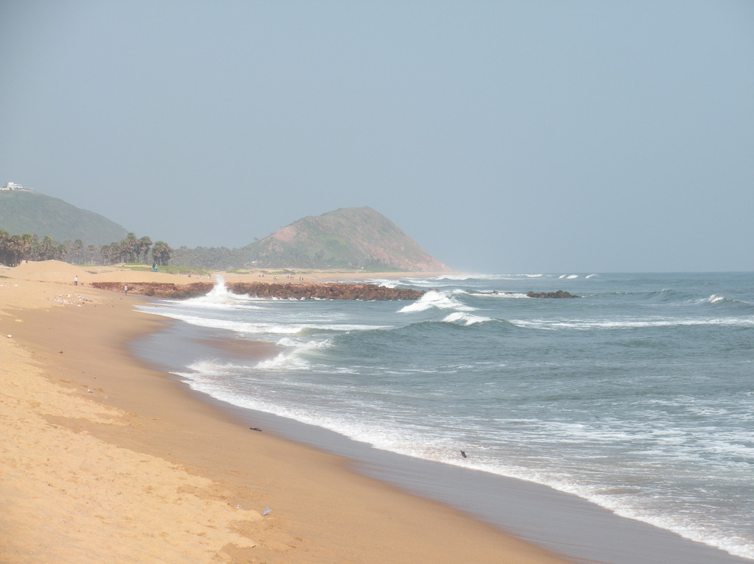 Yarada Beach景点图片