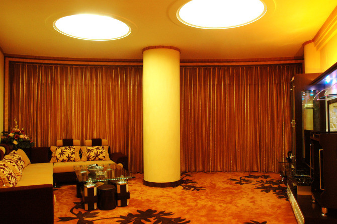 皇朝大酒店主图