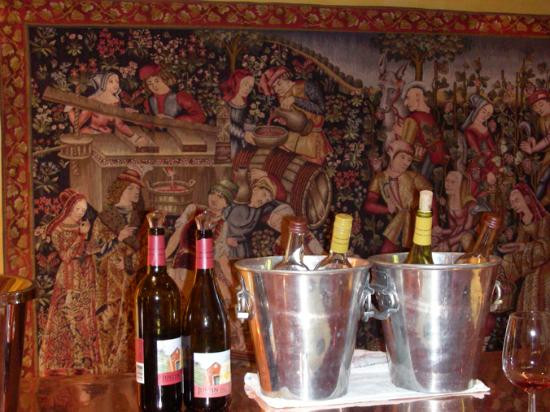 JUSTIN Vineyards & Winery景点图片
