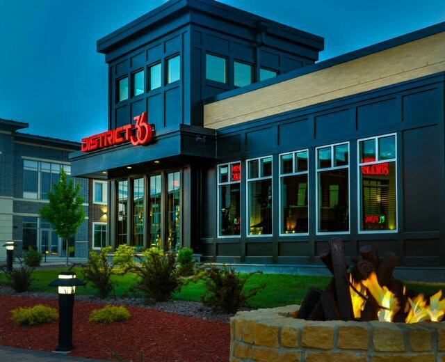 Ankeny餐馆和美食-District 36 Wine Bar & Grille