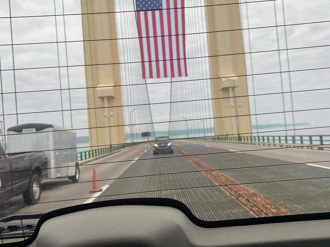 Mackinac Bridge景点图片