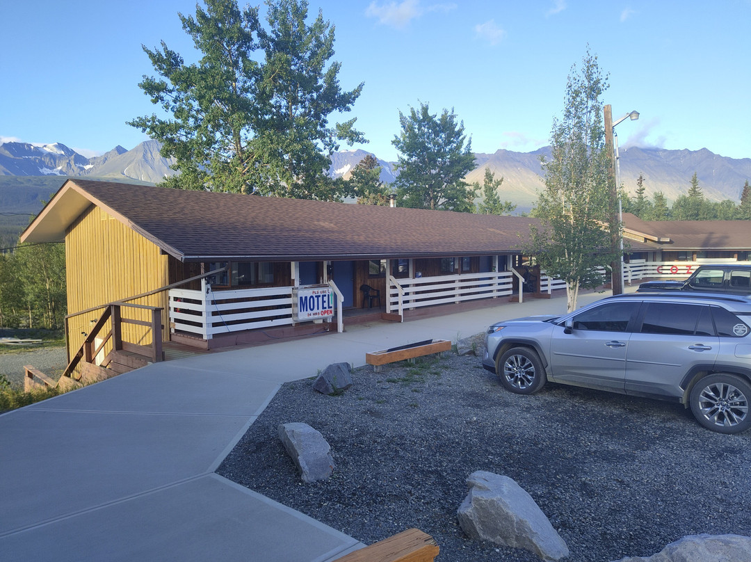 Cozy Corner Motel & Restaurant主图