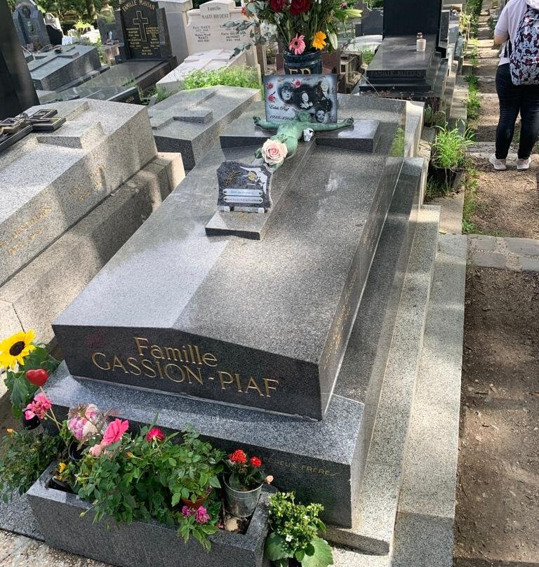 Les Necro-Romantiques et Thierry Le Roi-巴黎必去景点