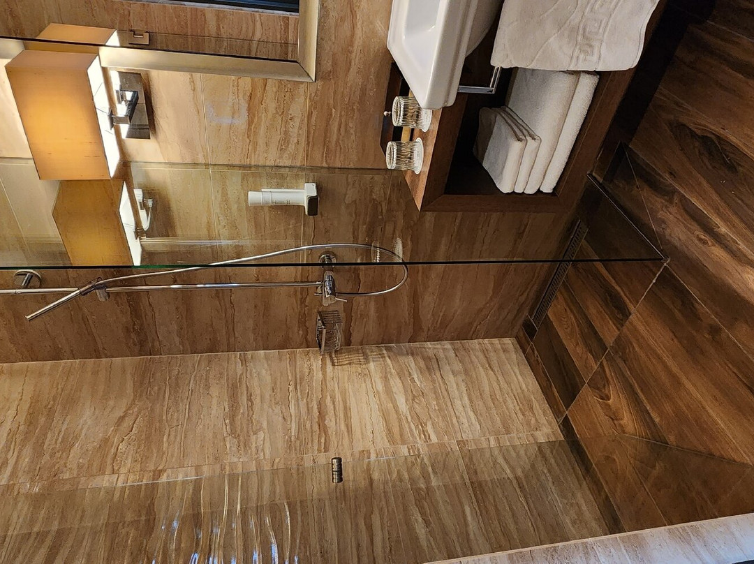 V Spa & Conference Hotel主图