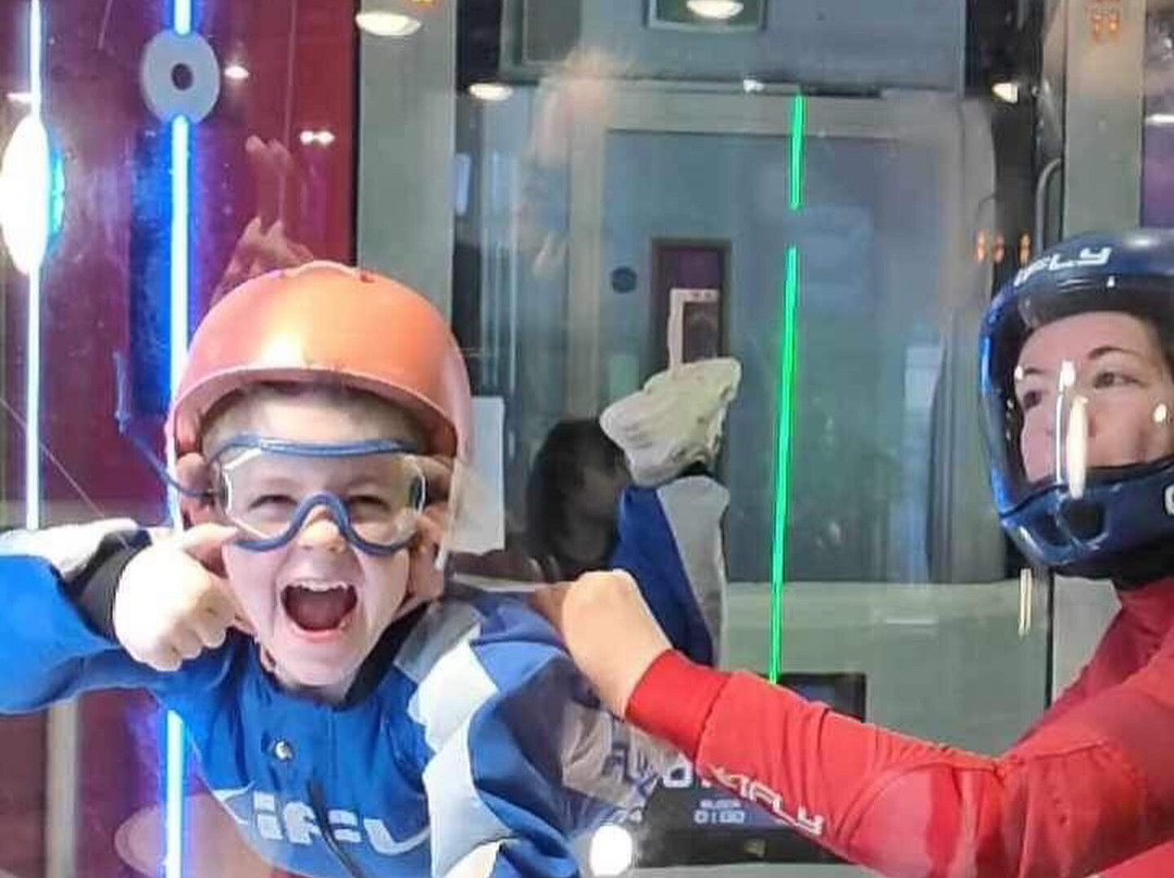 iFLY Basingstoke Indoor Skydiving景点图片