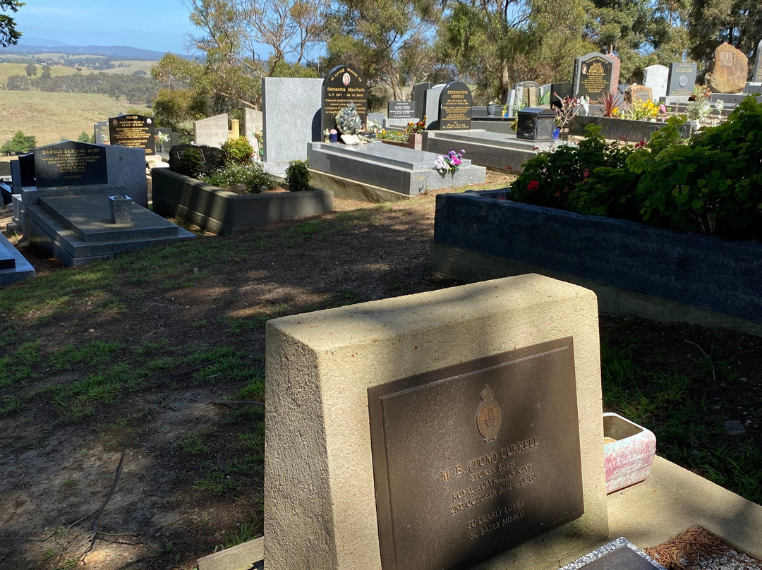 Arthur's  Creek  cemetery-Arthurs Creek必去景点