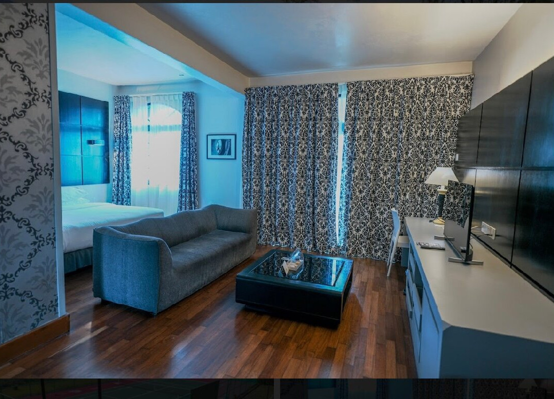 草莓园度假酒店主图